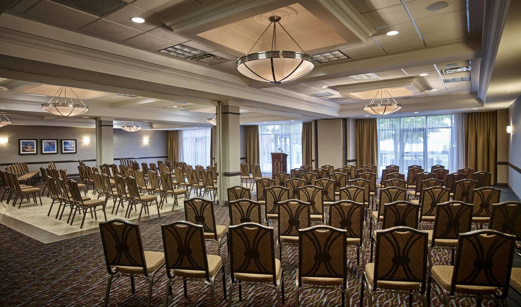 Waterfront Hotel Downtown Burlington Ngoại thất bức ảnh