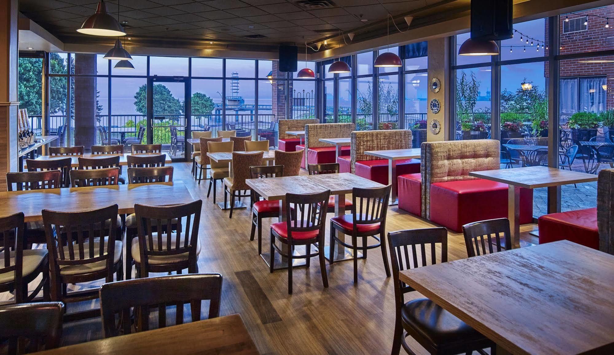 Waterfront Hotel Downtown Burlington Ngoại thất bức ảnh